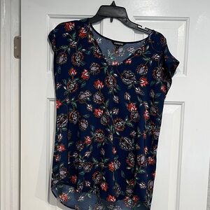 Express Navy and Red Floral Women's Blouse